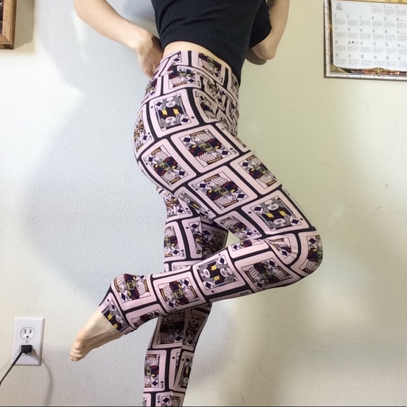Lularoe One Size Leggings Playing Cards Queen - Picture 3 of 7